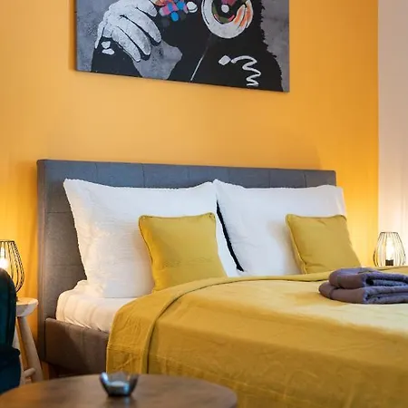 Guermache - Jungle Design Apartments, Zentrum, Parkplatz, Kueche, Wlan Βόλφσμπουργκ