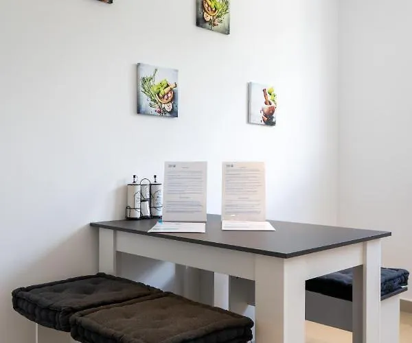 Guermache - Jungle Design Apartments, Zentrum, Parkplatz, Kueche, Wlan Apartman